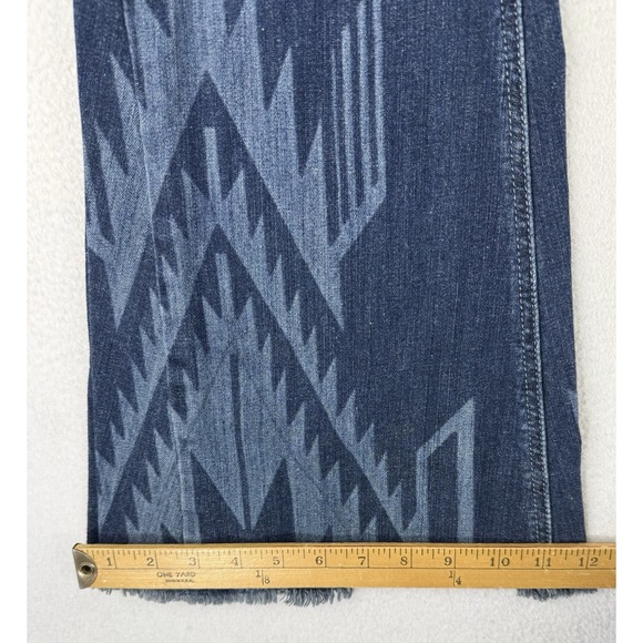 Ariat Womens High Rise Flare Jeans Chimayo Print Dark Wash Denim Sz 30S Raw Hem - Picture 4 of 13